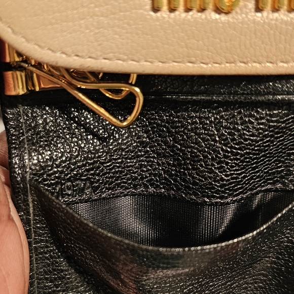 Miu Miu Card Case/Key Holder Wallet - Picture 5 of 10